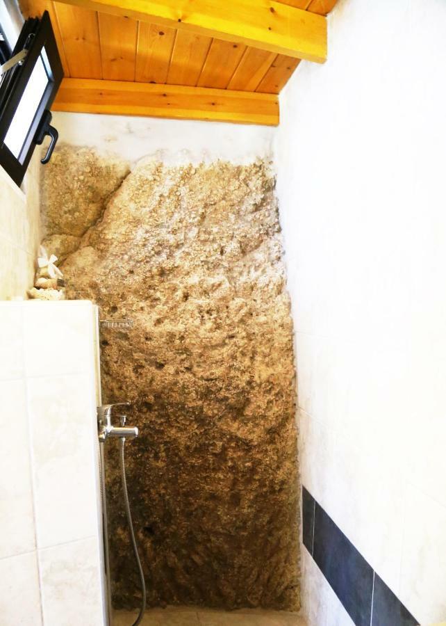 Matala Caves Apartment Ngoại thất bức ảnh